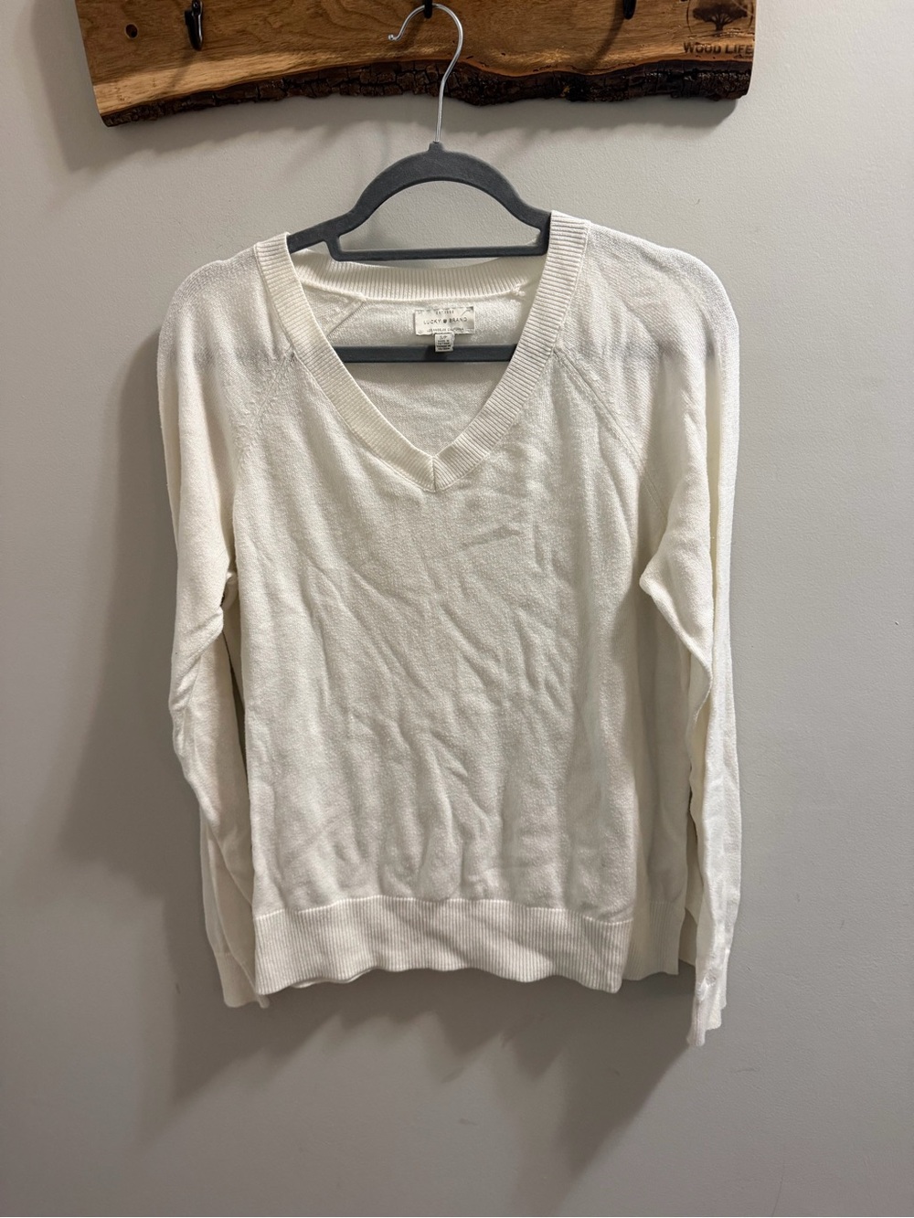 Lucky Brand Women's V-Neck Sweater in White Cream
